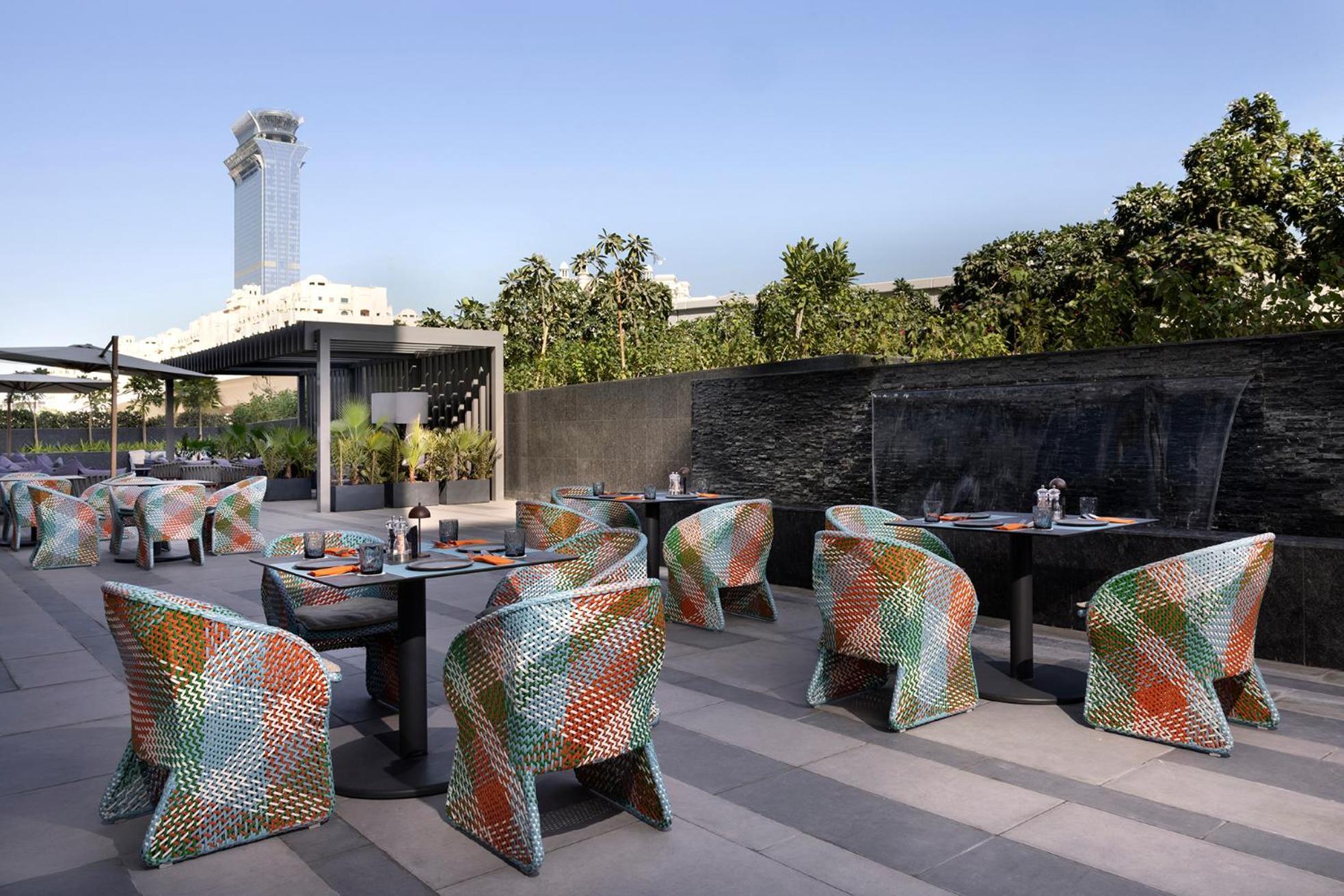 Tumbi West Palm Beach Hotel Dubai,Tapestry Collection Hilton Exterior foto